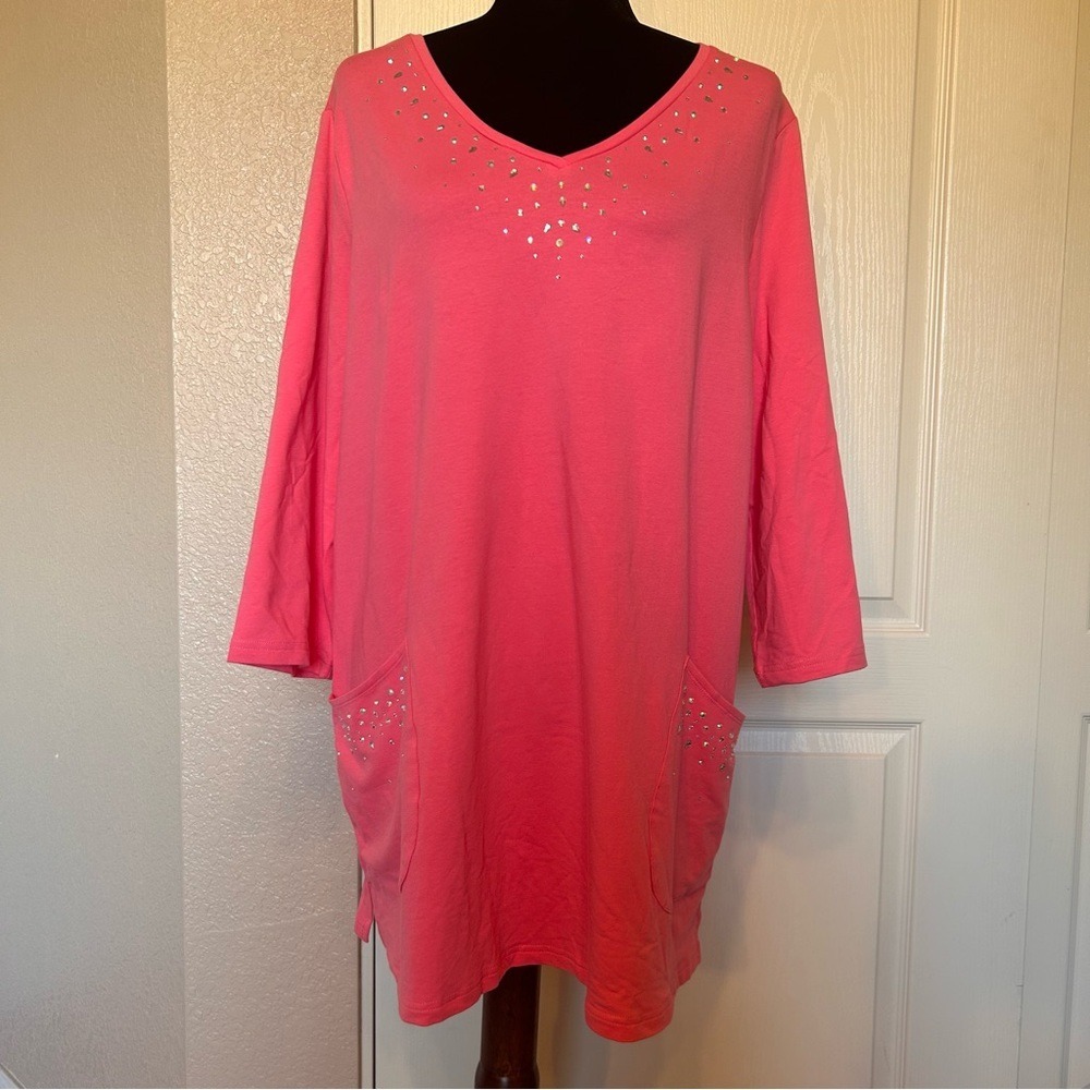 NWOT Quacker‎ Factory Coral Pink with Rhinestones V Neckline Blouse Size XL